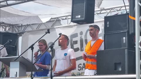 TAG DER FREIHEIT - DRESDEN, Theaterplatz, 17 06 2023 - ERKLÄRUNG der BLAULICHTBERUFE 🕊