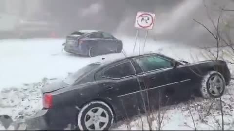 At least 3 dead, others injured after pileup during snow squall in Pennsylvania