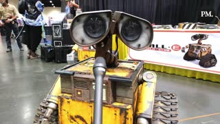 Interview with WALL-E at Megacon, Orlando