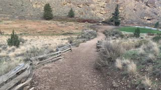 Central Oregon – Smith Rock State Park – Approach to the Bridge – 4K