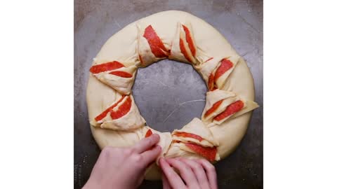 PEPPERONI PIZZA RING