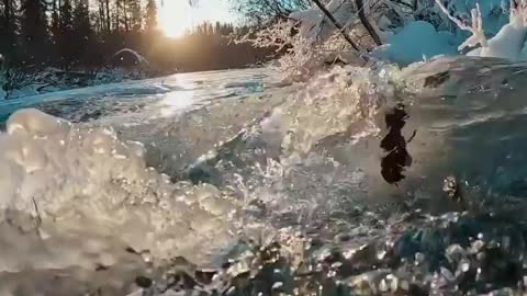 Perfect Natural Sounds ❄️ as requested 🧊💙 . Good morning from an icy river in Alaska ❄️ .