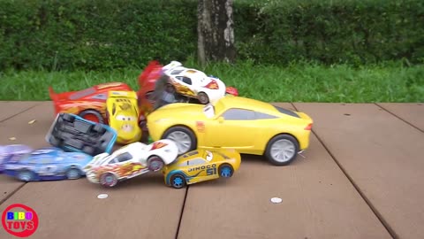 Disney Cars Toys Smash Lightning Mcqueen & Cruz Ramirez RC Vehicle