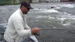 Striper Fishing On the Delaware River