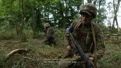 Ukrainians Trying to Guide Russian Soldier to Their Lines