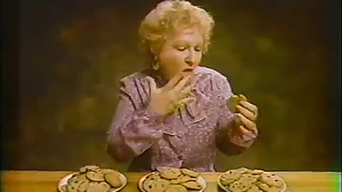 1982 Nestle Tollhouse Morsels TV Commercial Featuring Estelle Harris