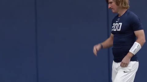 Eli Manning goes undercover as a College Football walk-on