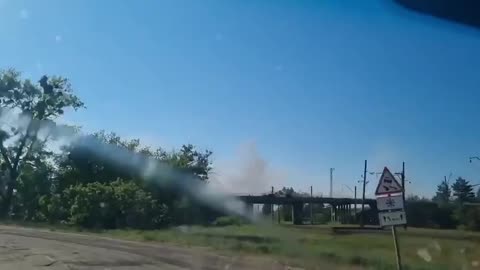 Ukraine War - Eyewitness is filming a video from the epicenter of the fighting in the Donbas