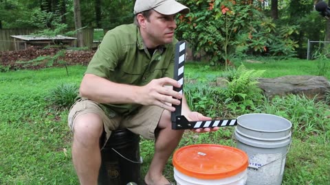 How To Make A DIY 2-Bucket Worm Composter For FREE