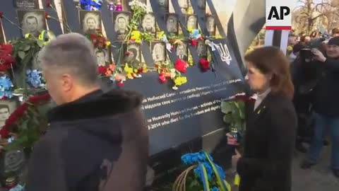 Ukrainians commemorate victims of Maidan protests