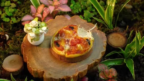 Perfect mini pizza in mini forest looks so cute!!!!!