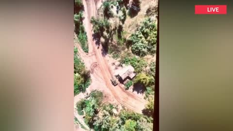 Russian Tank Crew Trying to Escape Ukrainian Drones.