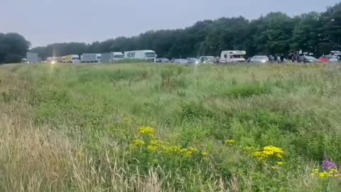 Netherlands: Dutch honk to support farmers convoy (July 6, 2022)