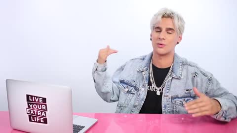 Hairdresser Reacts to James Charles Bleaching His Hair