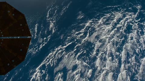 4k video of our Earth 🌍 from NASA