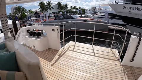 Inside a $20,000,000 Luxury SuperYacht - Majesty 140 Super Yacht Tour