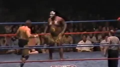 (1985.10.01) Kamala vs. Rick Martel - AWA