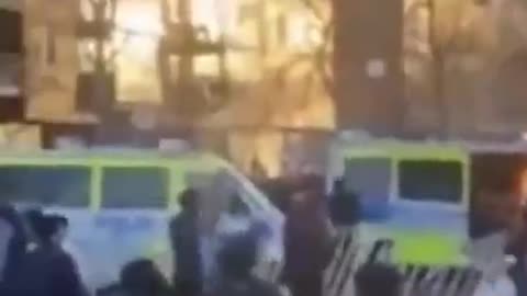 Quran Riots in Sweden: Muslim war cry "allah akbar" in Örebro