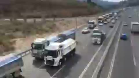 Convoy of trucks and vehicles arrives in Jerusalem, Israel's capital, to protest Covid restrictions