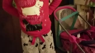 Elf on the Shelf Surprises Little Girl