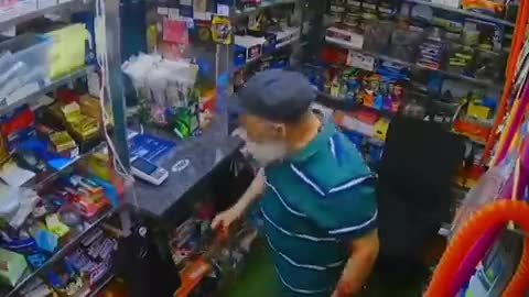 Footage shows the attack of the Manhattan bodega worker