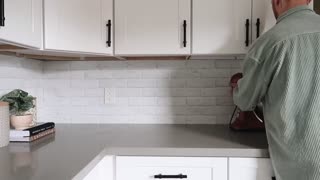 DIY KITCHEN MAKEOVER (Renter Friendly) ✨ DIY Backsplash + Wallpaper!