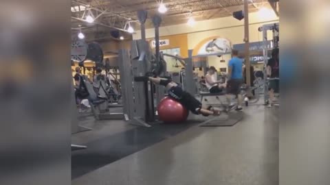 funny moments at the gym PART 2