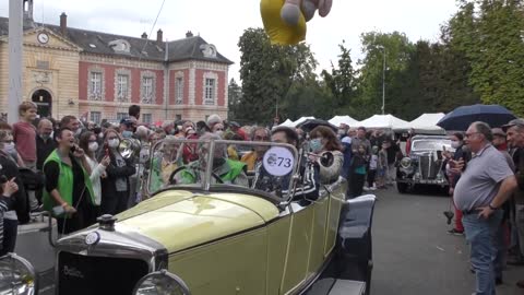 voitures anciennes aux 24 tours de Rambouillet 2021