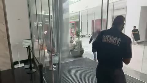 Beverly Hills Mall Robbing