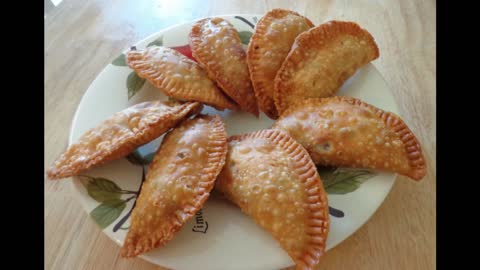 Easy Empanada Recipe - SO YUMMY