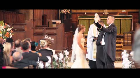 Trained Owl Flies Down The Aisle To Deliver Wedding Rings
