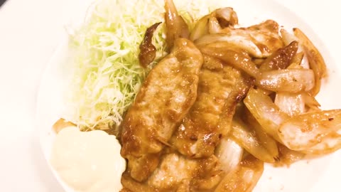 How to make delicious Shougayaki (Japanese ginger pork stir-fry) 豚の生姜焼き : )