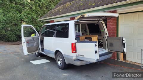 5KW Chinese diesel heater install in a GMC Safari.