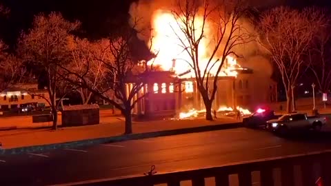 Historic Texas Courthouse now ash, investigators believe it was arson