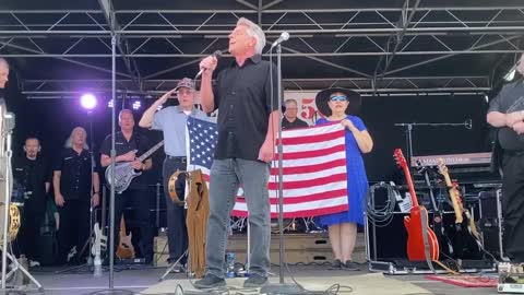 PA State Rep Russ Diamond sings National Anthem