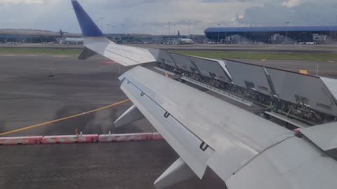 Copa airlines landing at Panamá 2021-11-15