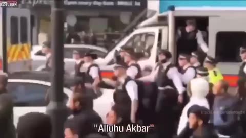 Islamists in Europe thrashing police