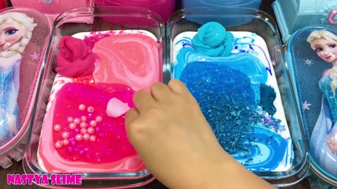 ASMR 3 FROZEN Pink vs blue mixing Random Things into Glossy Slime #asmr #mondrelaxing # Slime