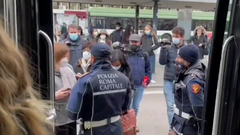 Public Transport in Italy has become a Police Zone, checking everyone for Green Passes