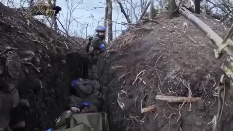 🔒🇺🇦 Ukraine Russia War | Ukrainian Soldiers Pinned Down by Russian Tank | RCF