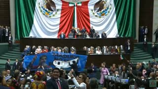 "Dictador", Maduro fue abucheado en su visita a México