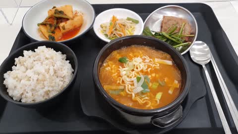 Korean food, Tuna Kimchi Stew