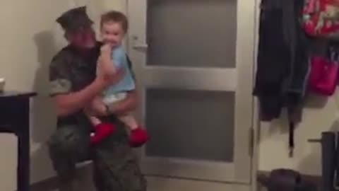 Soldier Suprise homecoming..very emtional...try not to cry!!!