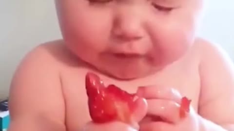 Funny moments when baby eat something different😃😃