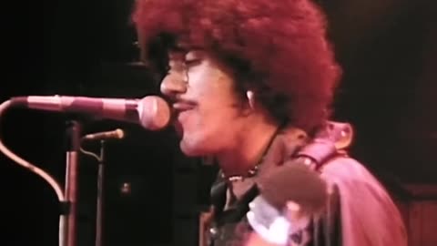 Thin Lizzy - Don't Believe a Word (Official Music Video)