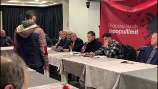 Lëvizja patriotike zhvillon tryezë në Vlorë, interesi i qytetarëve në rritje