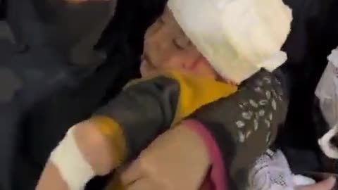 Heart-wrenching video captures the cries of an injured Palestinian child