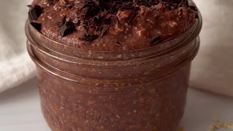 Healthier fudgy overnight oats that taste like dessert