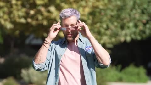 NSYNC’s Lance Bass Shows How to Safely View an Annular Solar Eclipse