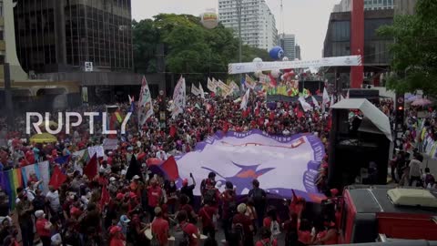 Brazil: Anti-govt protesters flood streets of Sao Paulo - 02.10.2021